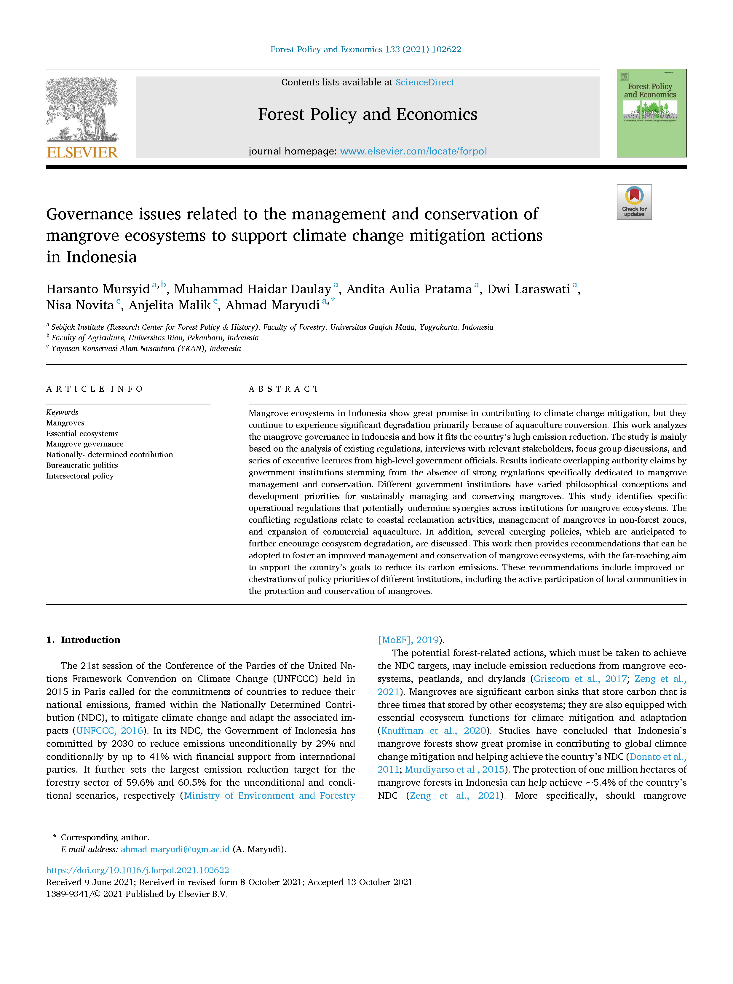 Governance issues related to the management and conservation of mangrove ecosystems to support climate change mitigation actions in Indonesia